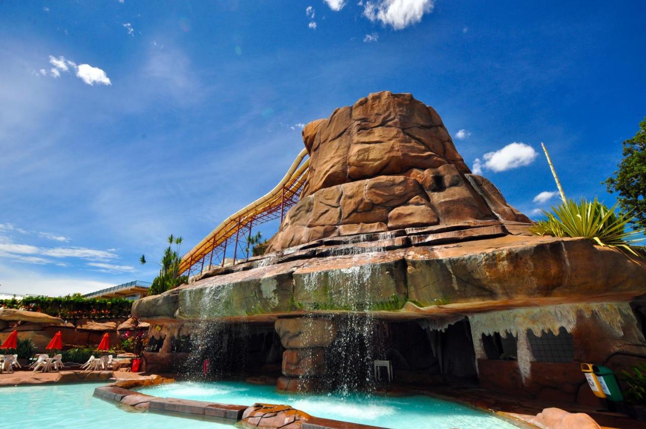 Villas diRoma com um dia de acesso Acqua Park, Splash e Slide Caldas Novas Exterior foto