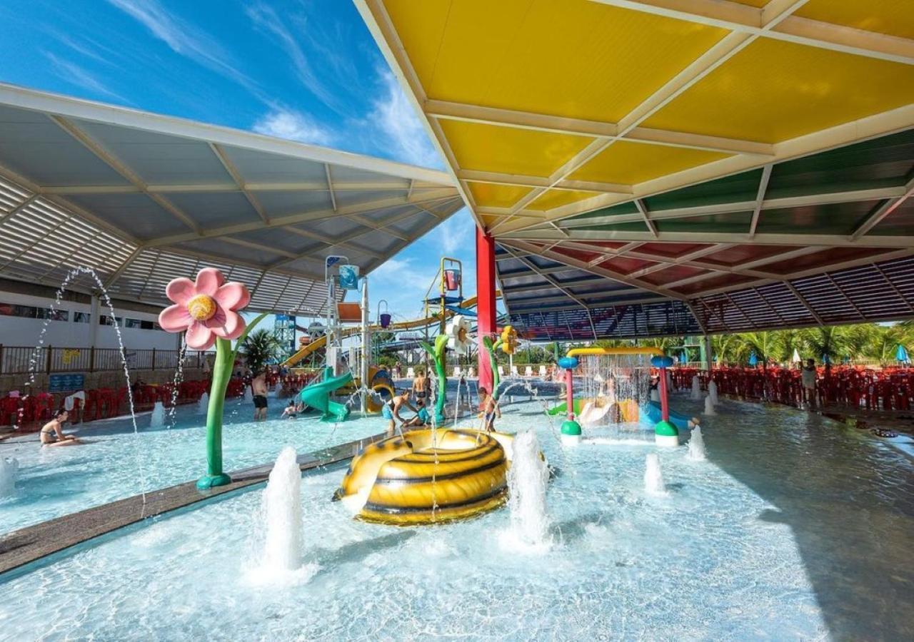 Villas diRoma com um dia de acesso Acqua Park, Splash e Slide Caldas Novas Exterior foto
